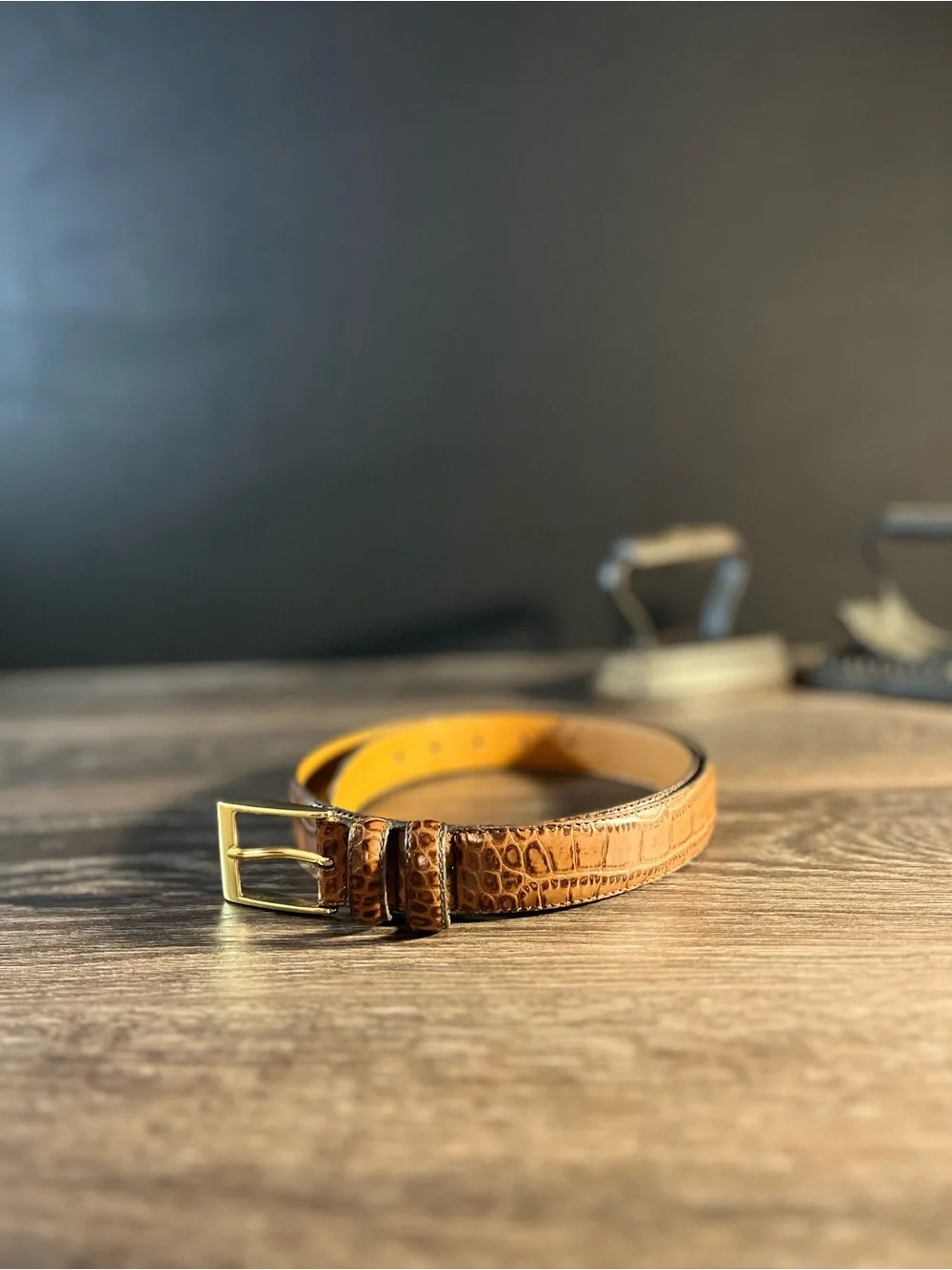 Women’s Cognac Brown Croc Embossed Genuine Leather Belt Gold Buckle Size 36
